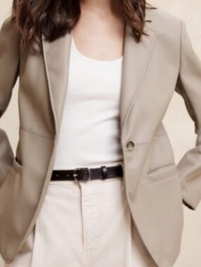 Banana Republic Vegan Leather Blazer in Taupe Color Size 4 NWOT